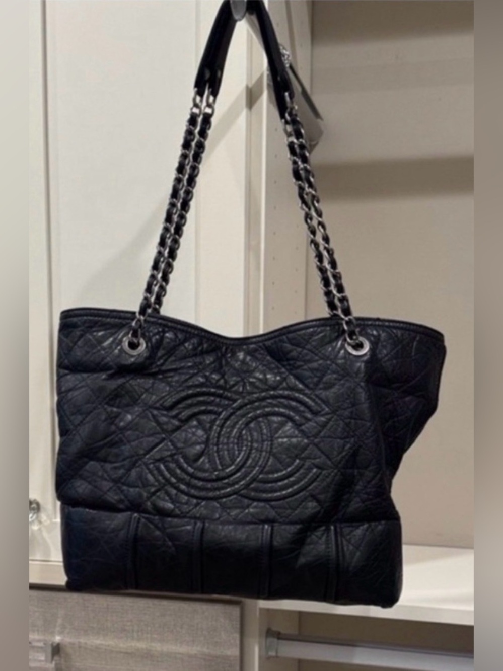 Chanel : Shopping In Moscow Tote 🖤